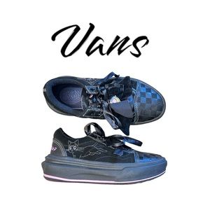 Vans Sailor Moon × Old Skool Overt ComfyCush 'Pretty Guardian’ Size 6.5